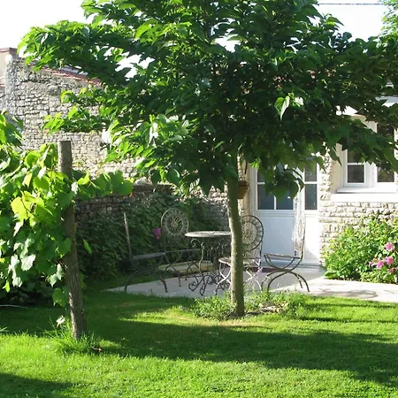 La Claverie Sainte-Radegonde-des-Noyers Exterior photo